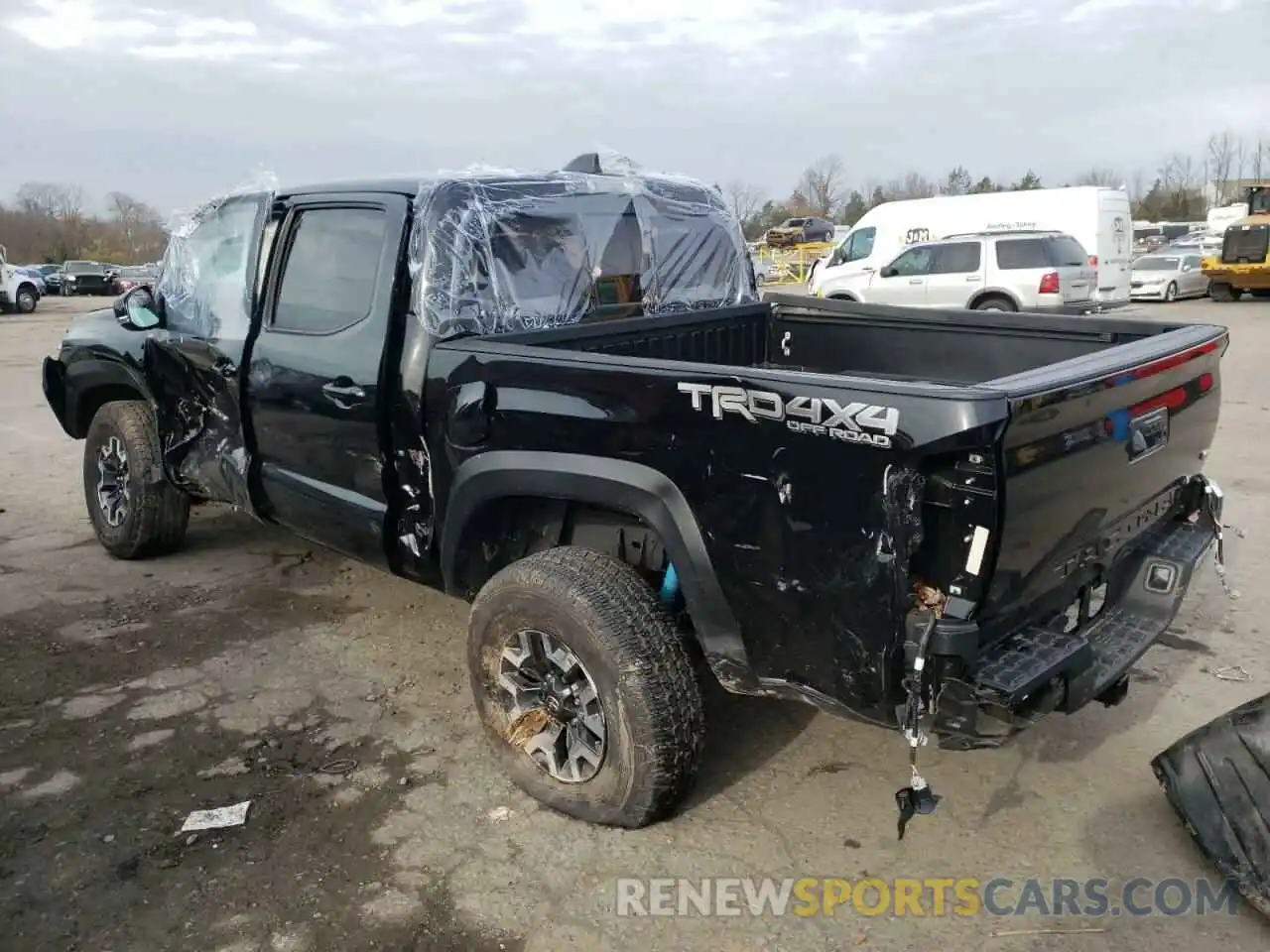 3 Photograph of a damaged car 5TFCZ5AN6MX263892 TOYOTA TACOMA 2021