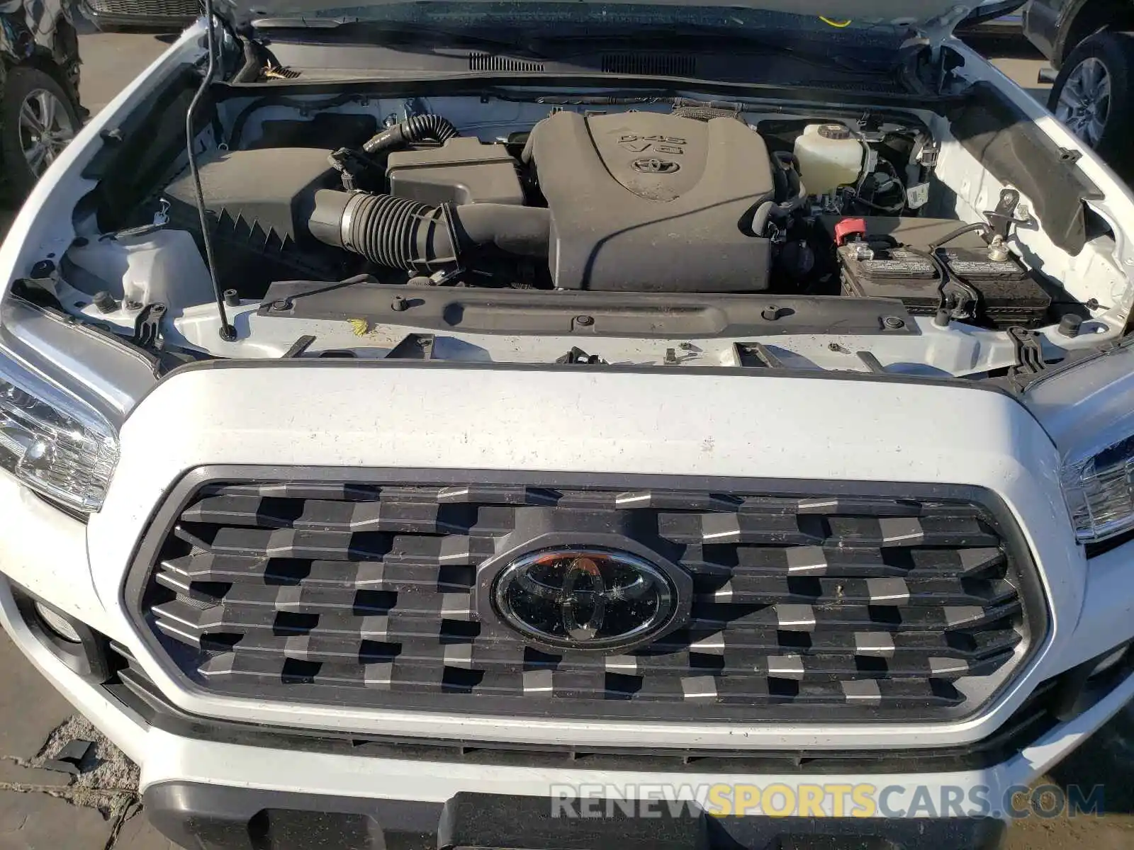 7 Photograph of a damaged car 5TFCZ5AN6MX264816 TOYOTA TACOMA 2021