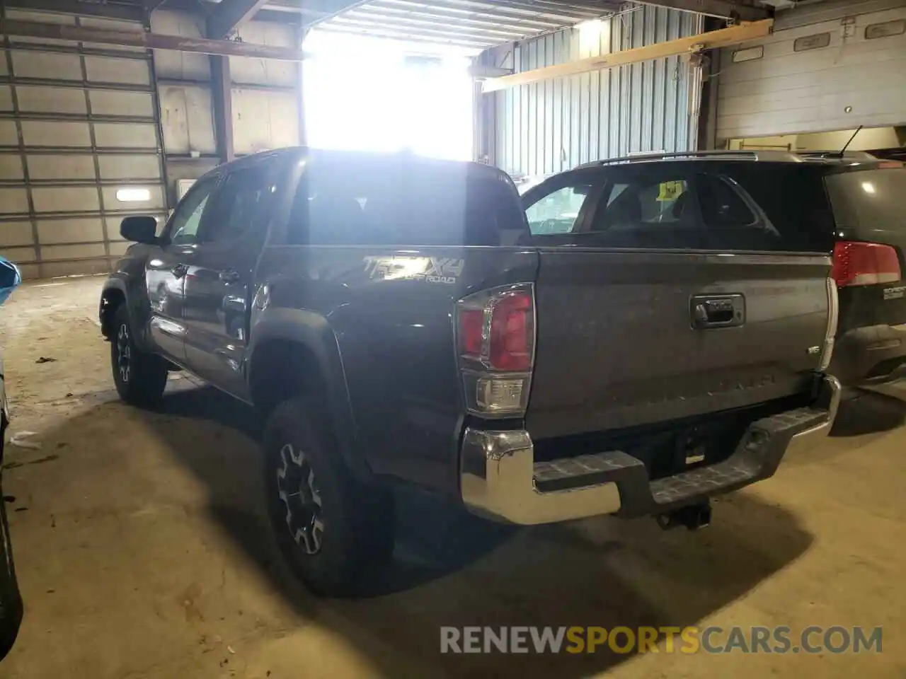 3 Photograph of a damaged car 5TFCZ5AN6MX269272 TOYOTA TACOMA 2021