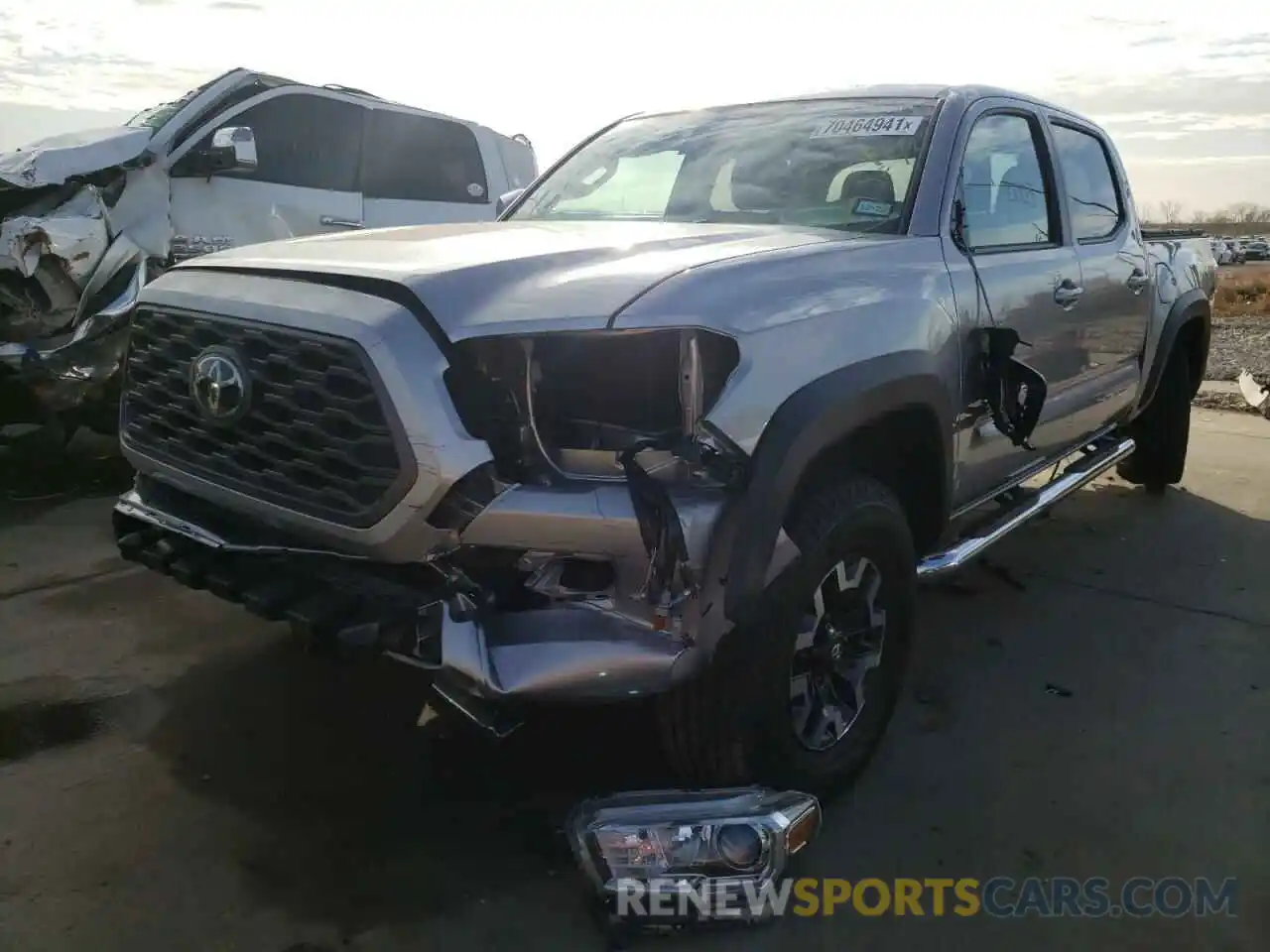 2 Photograph of a damaged car 5TFCZ5AN6MX281910 TOYOTA TACOMA 2021