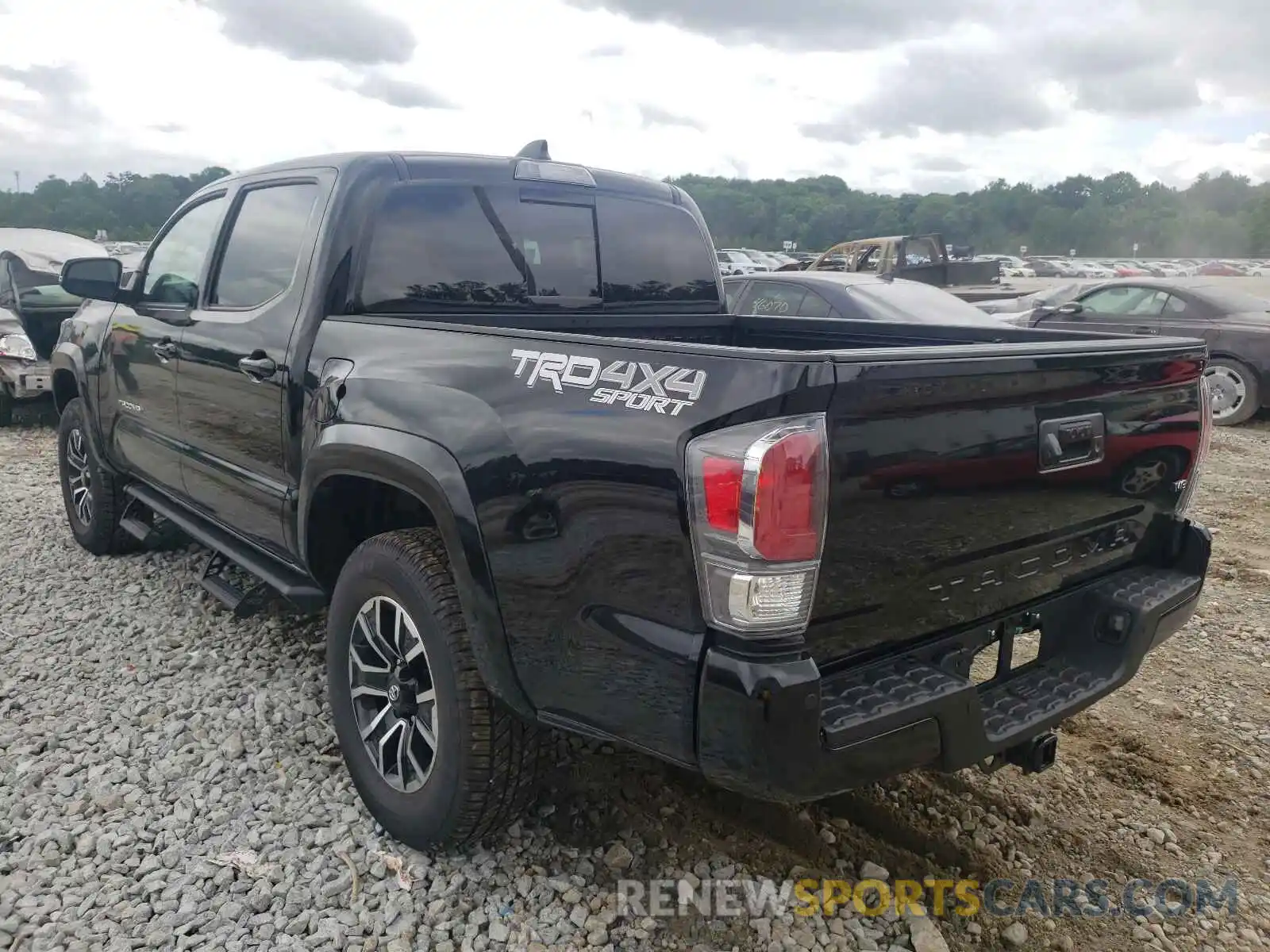 3 Photograph of a damaged car 5TFCZ5AN7MX260063 TOYOTA TACOMA 2021