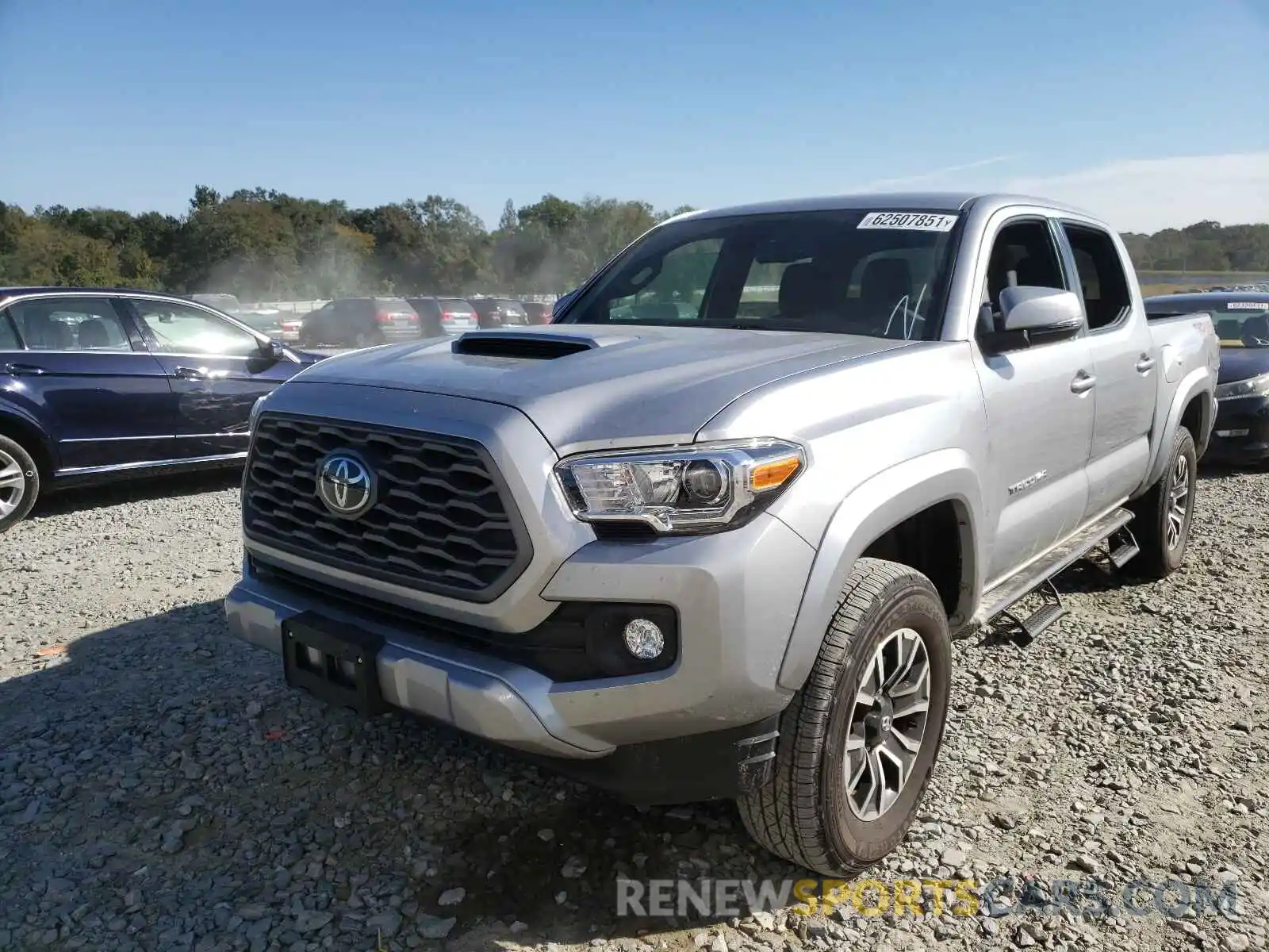 9 Photograph of a damaged car 5TFCZ5AN7MX261682 TOYOTA TACOMA 2021