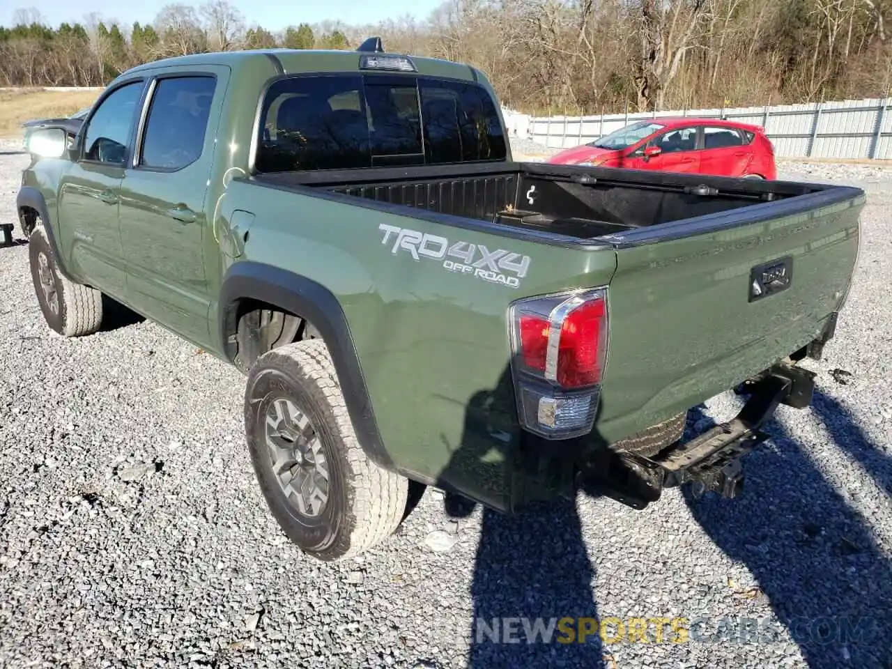 3 Photograph of a damaged car 5TFCZ5AN7MX261729 TOYOTA TACOMA 2021