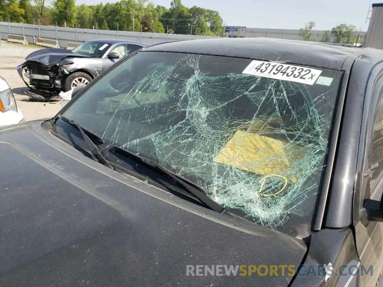 9 Photograph of a damaged car 5TFCZ5AN7MX262542 TOYOTA TACOMA 2021