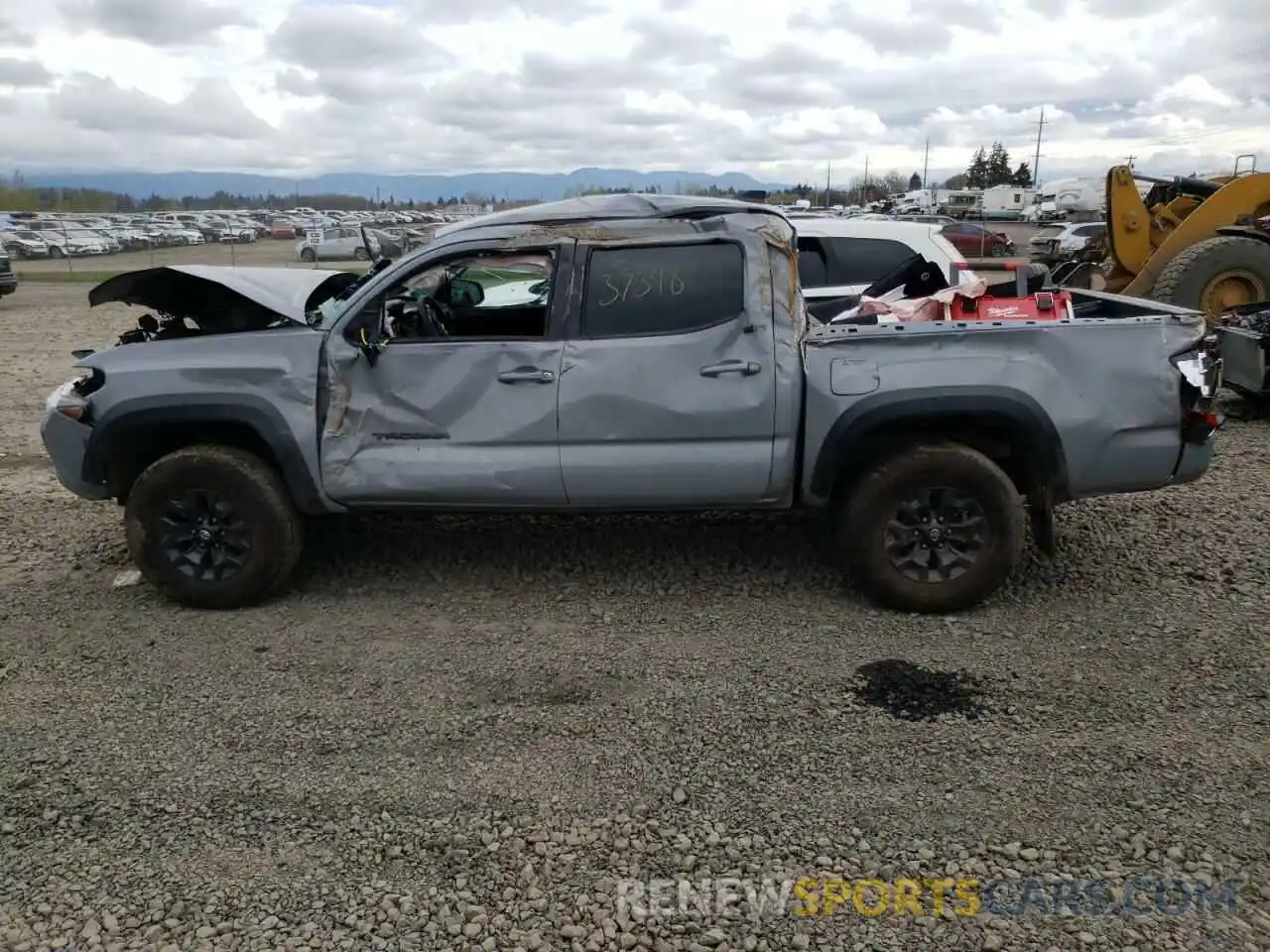 10 Photograph of a damaged car 5TFCZ5AN7MX262959 TOYOTA TACOMA 2021