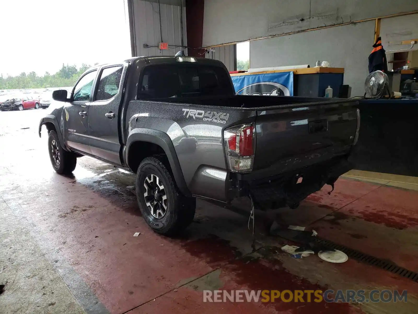 3 Photograph of a damaged car 5TFCZ5AN7MX265067 TOYOTA TACOMA 2021