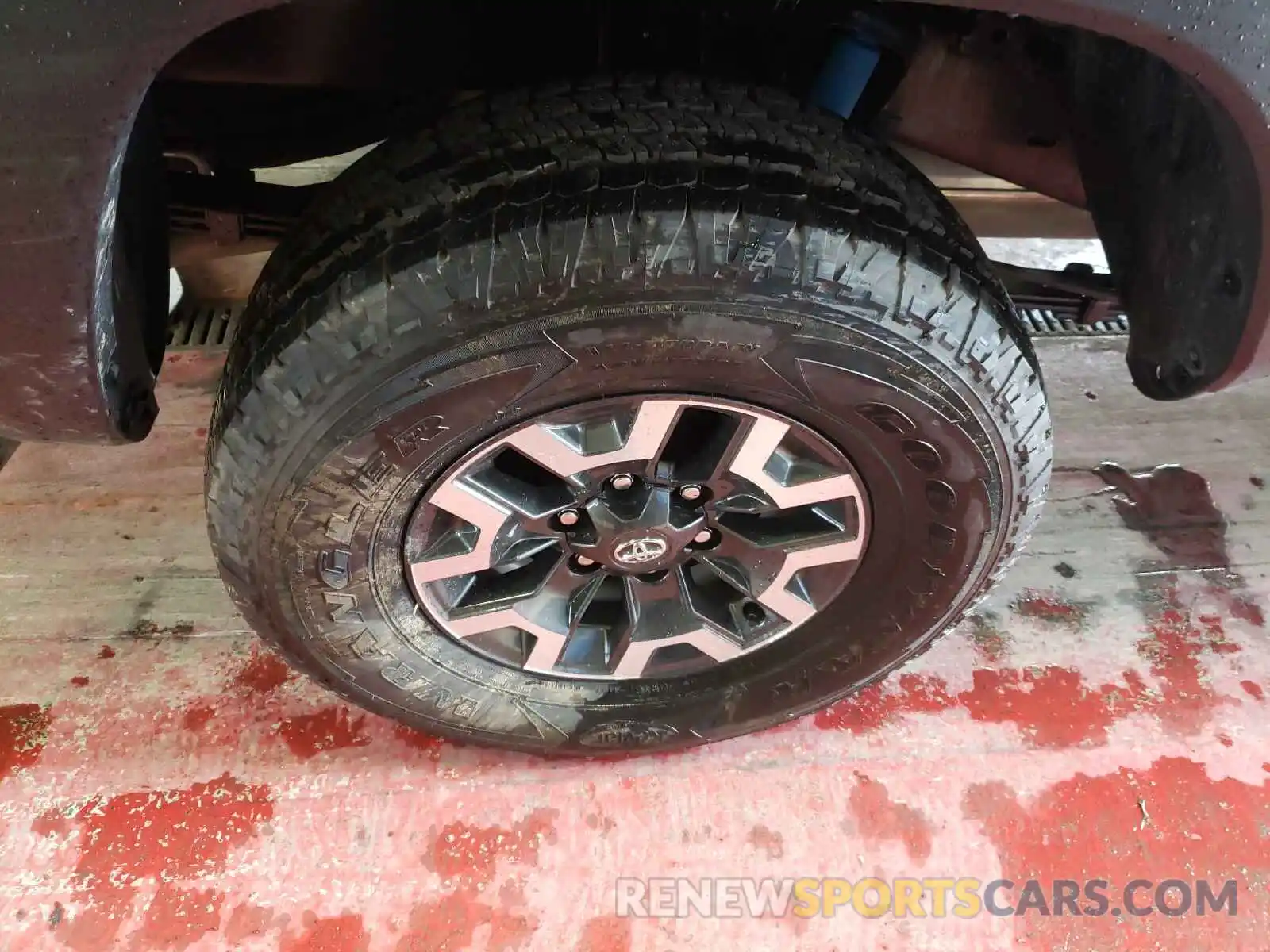 9 Photograph of a damaged car 5TFCZ5AN7MX265067 TOYOTA TACOMA 2021