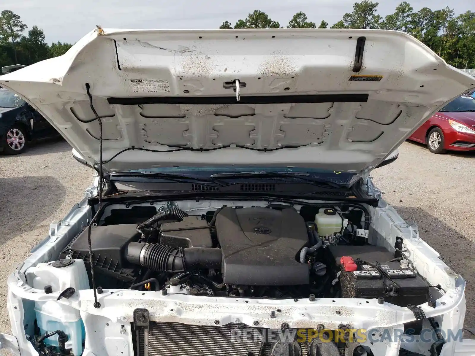 7 Photograph of a damaged car 5TFCZ5AN7MX270155 TOYOTA TACOMA 2021