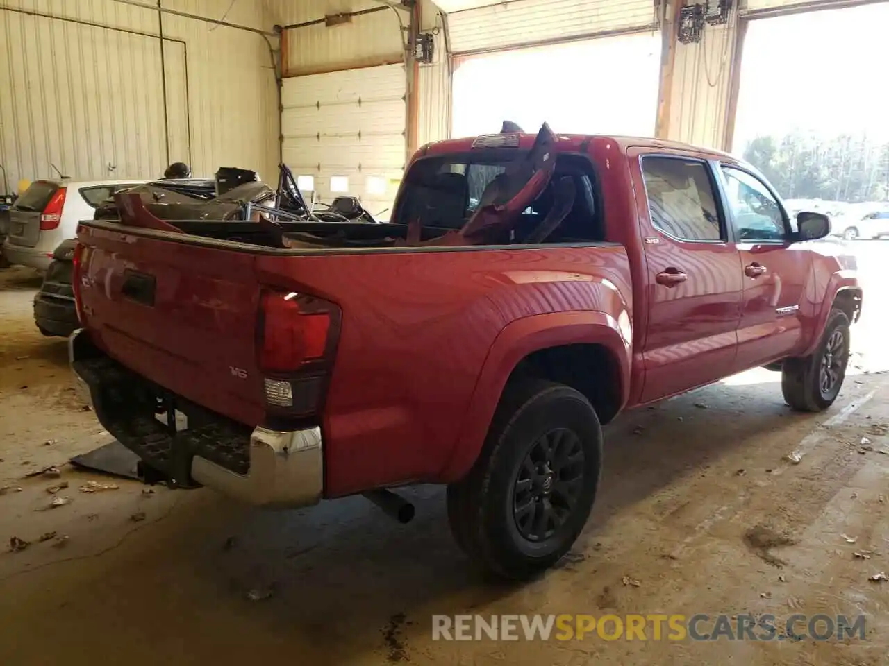 4 Photograph of a damaged car 5TFCZ5AN7MX270804 TOYOTA TACOMA 2021