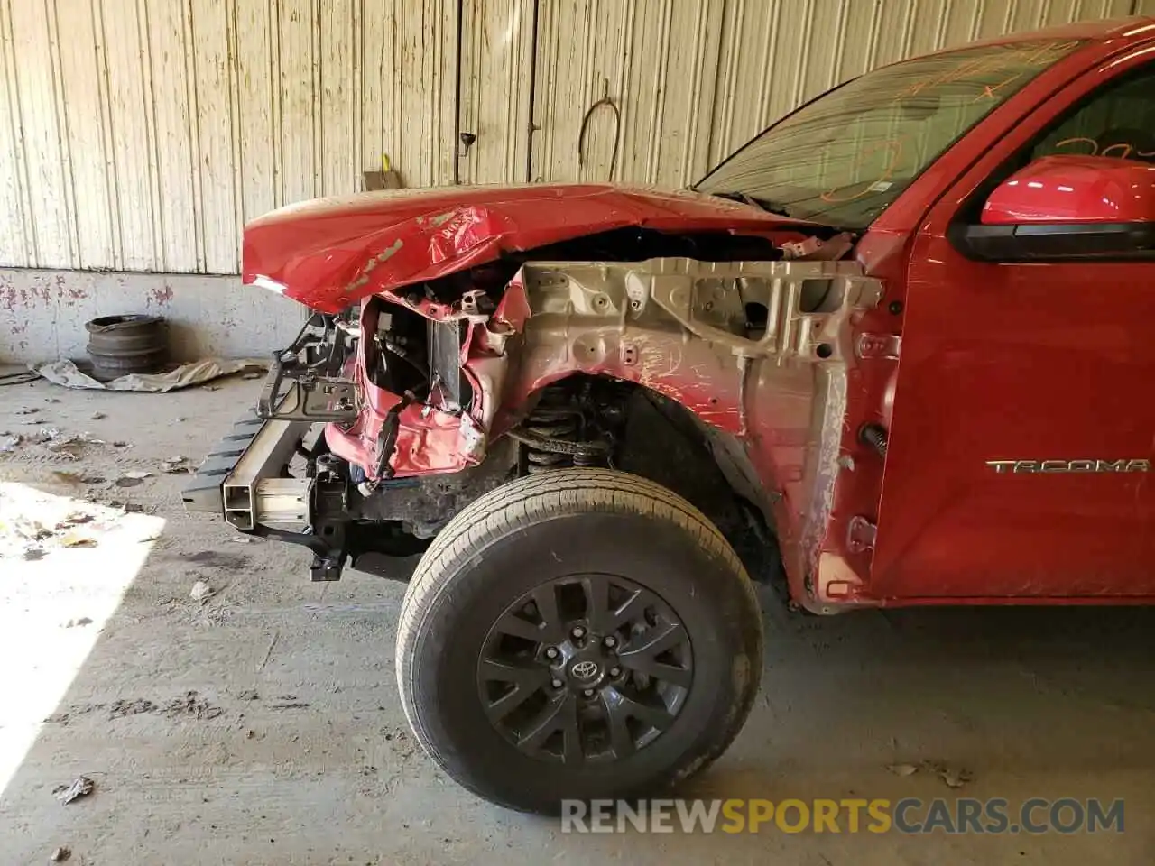 9 Photograph of a damaged car 5TFCZ5AN7MX270804 TOYOTA TACOMA 2021