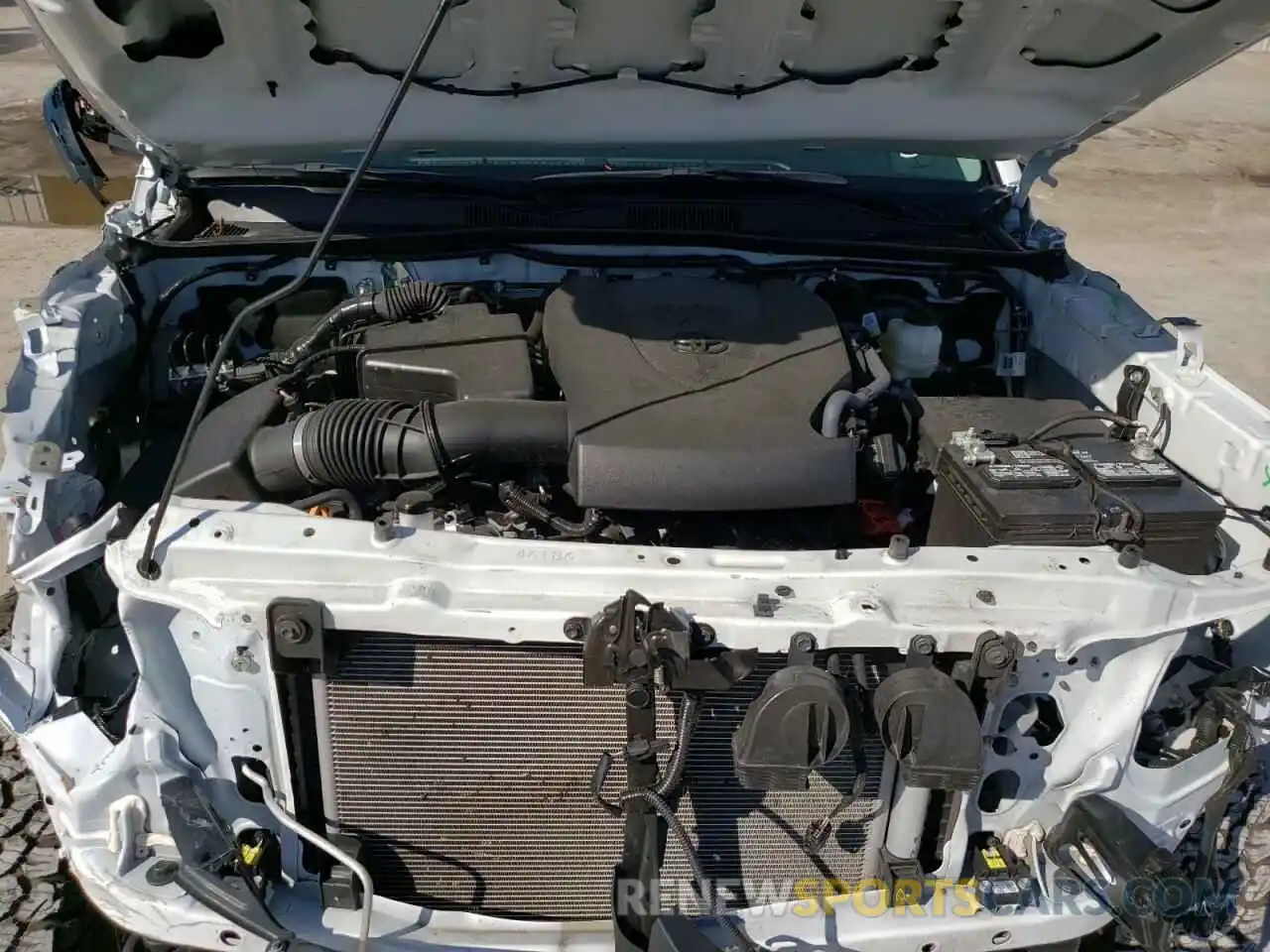 7 Photograph of a damaged car 5TFCZ5AN7MX272472 TOYOTA TACOMA 2021