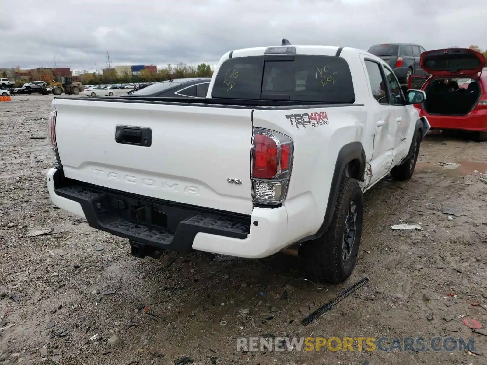 4 Фотография поврежденного автомобиля 5TFCZ5AN7MX272598 TOYOTA TACOMA 2021