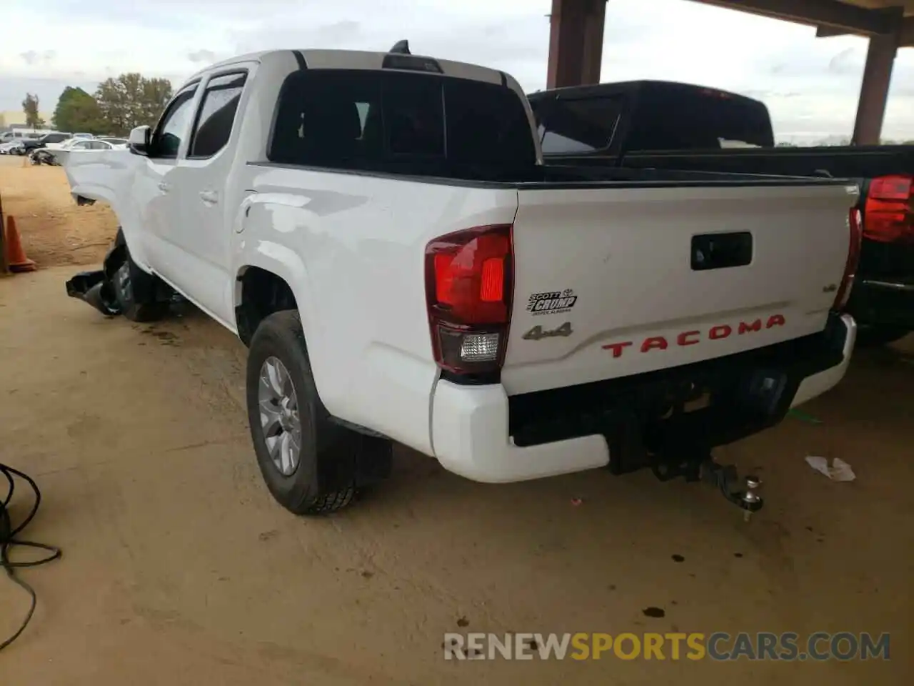 3 Photograph of a damaged car 5TFCZ5AN7MX273993 TOYOTA TACOMA 2021