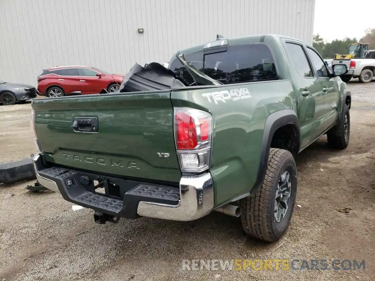 4 Photograph of a damaged car 5TFCZ5AN7MX279003 TOYOTA TACOMA 2021