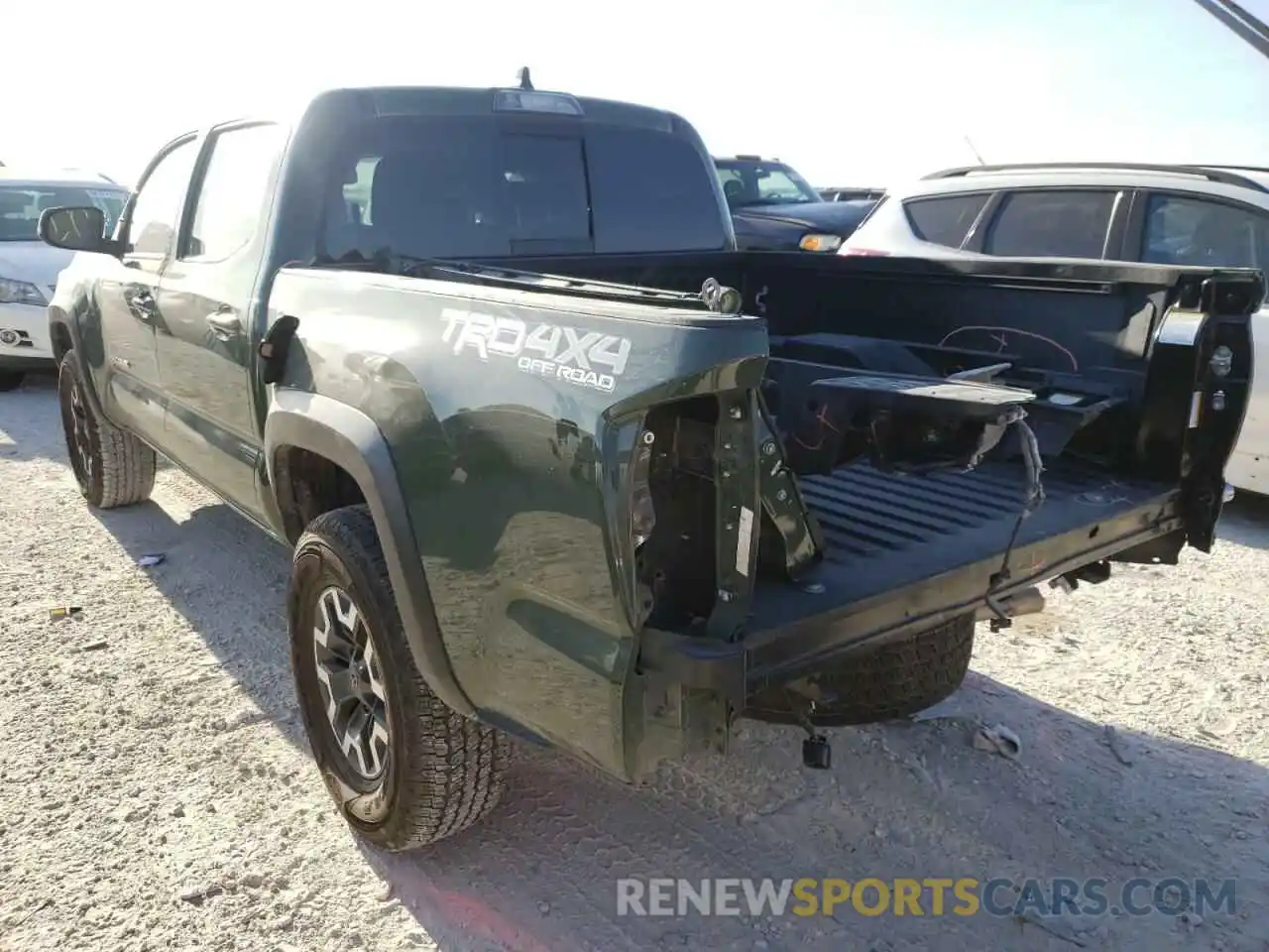 3 Photograph of a damaged car 5TFCZ5AN8MX244681 TOYOTA TACOMA 2021