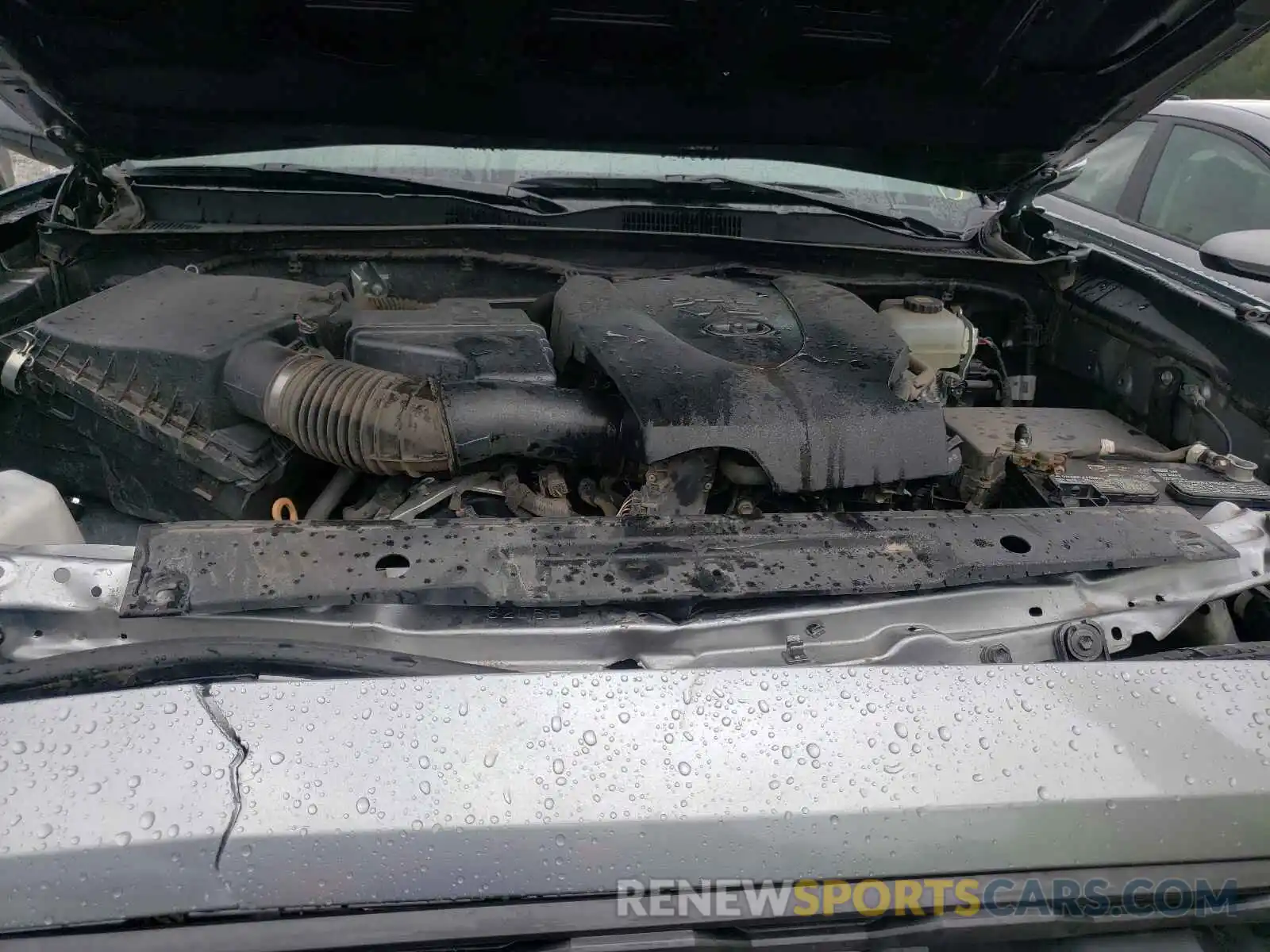 7 Photograph of a damaged car 5TFCZ5AN8MX245863 TOYOTA TACOMA 2021