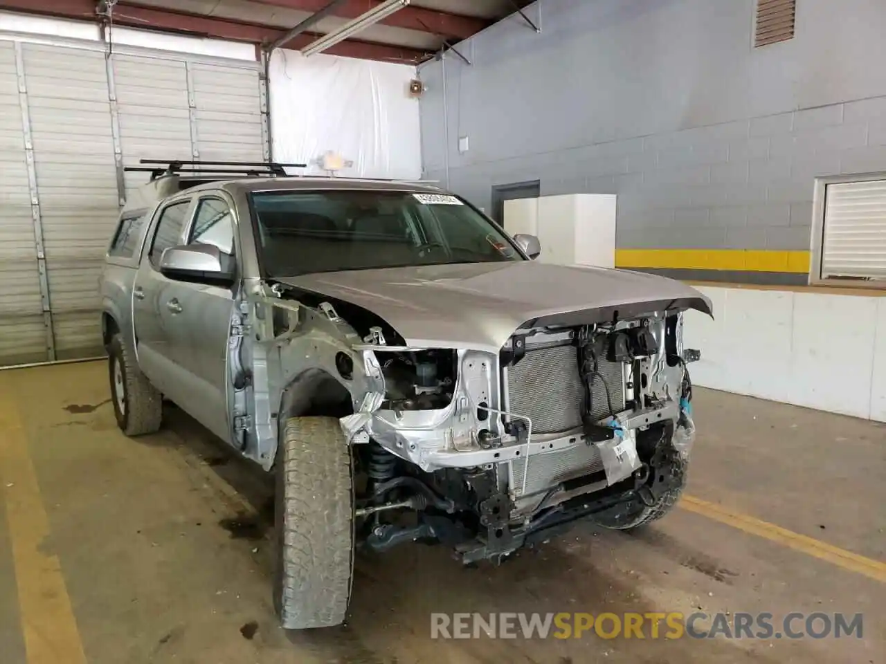 1 Photograph of a damaged car 5TFCZ5AN8MX252568 TOYOTA TACOMA 2021