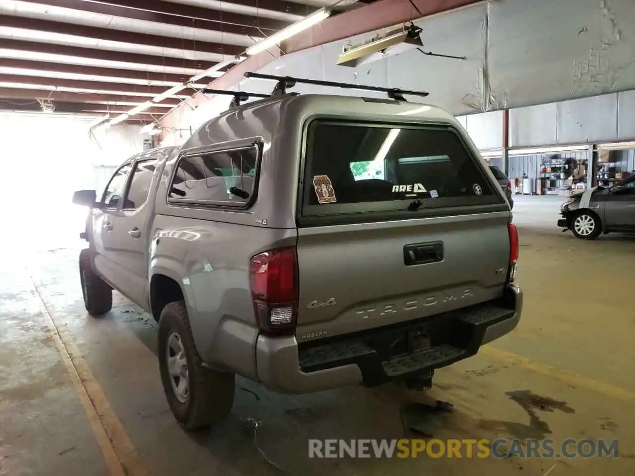 3 Photograph of a damaged car 5TFCZ5AN8MX252568 TOYOTA TACOMA 2021