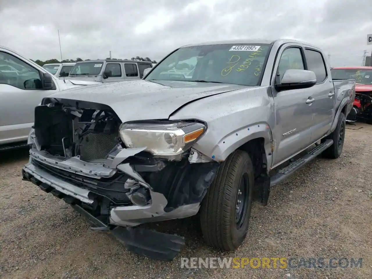 2 Photograph of a damaged car 5TFCZ5AN8MX256023 TOYOTA TACOMA 2021