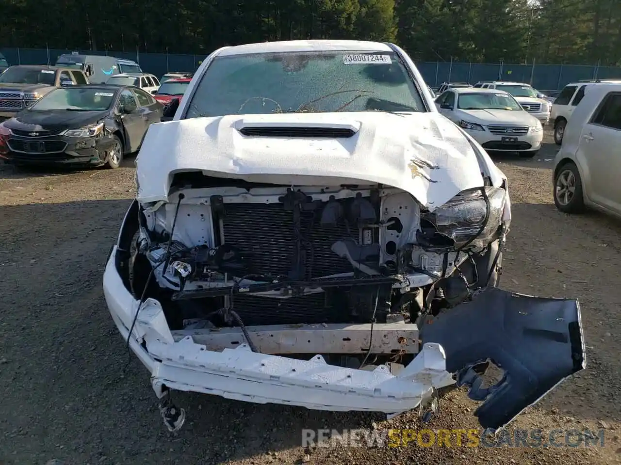 5 Photograph of a damaged car 5TFCZ5AN8MX262436 TOYOTA TACOMA 2021