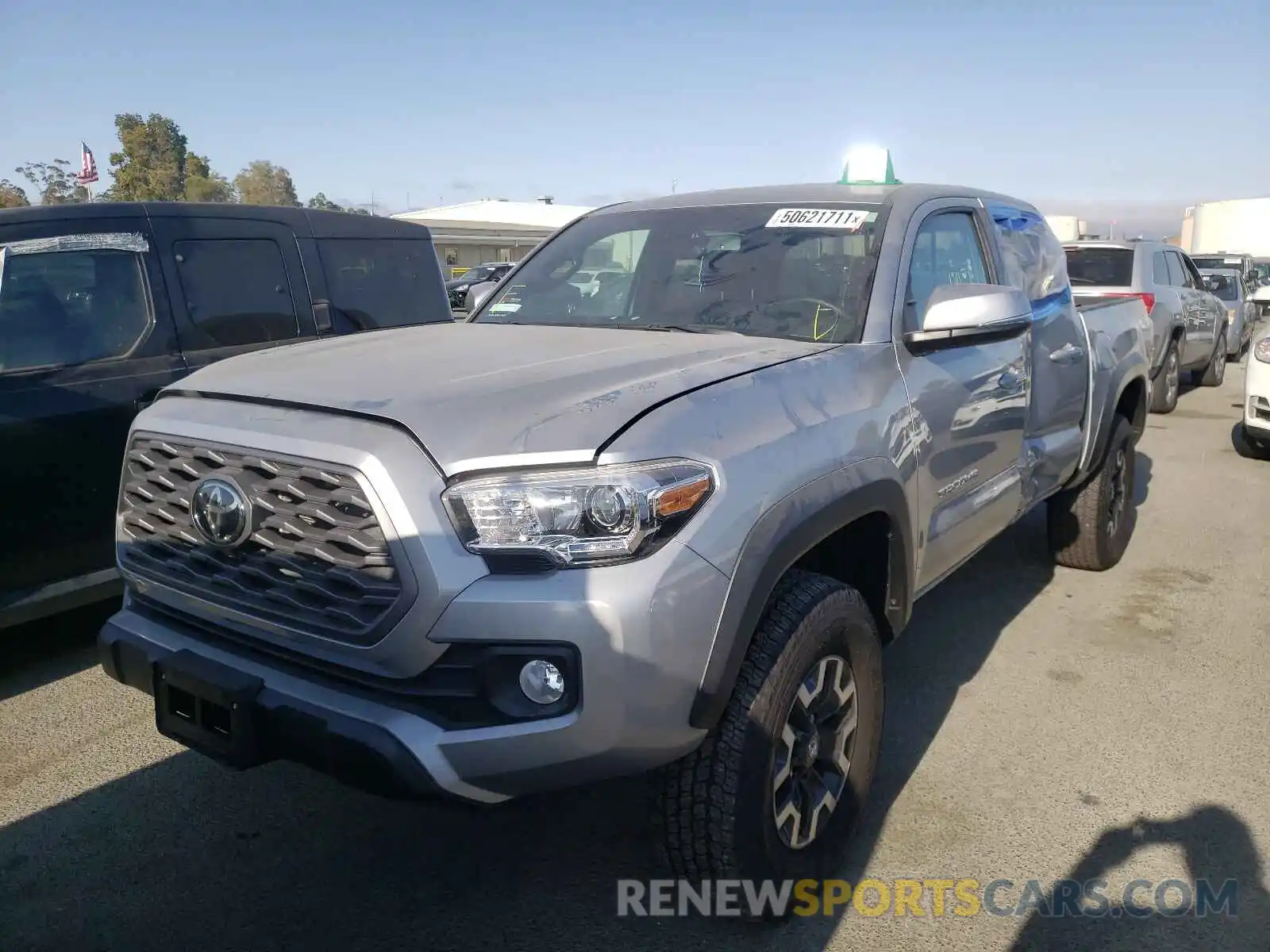 2 Photograph of a damaged car 5TFCZ5AN8MX262937 TOYOTA TACOMA 2021