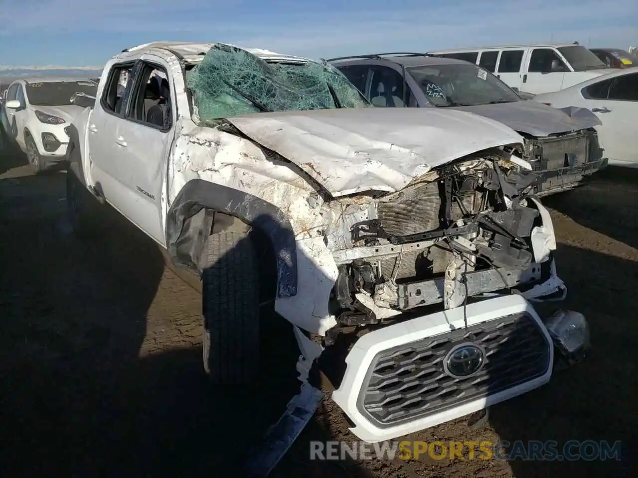 1 Photograph of a damaged car 5TFCZ5AN8MX268494 TOYOTA TACOMA 2021