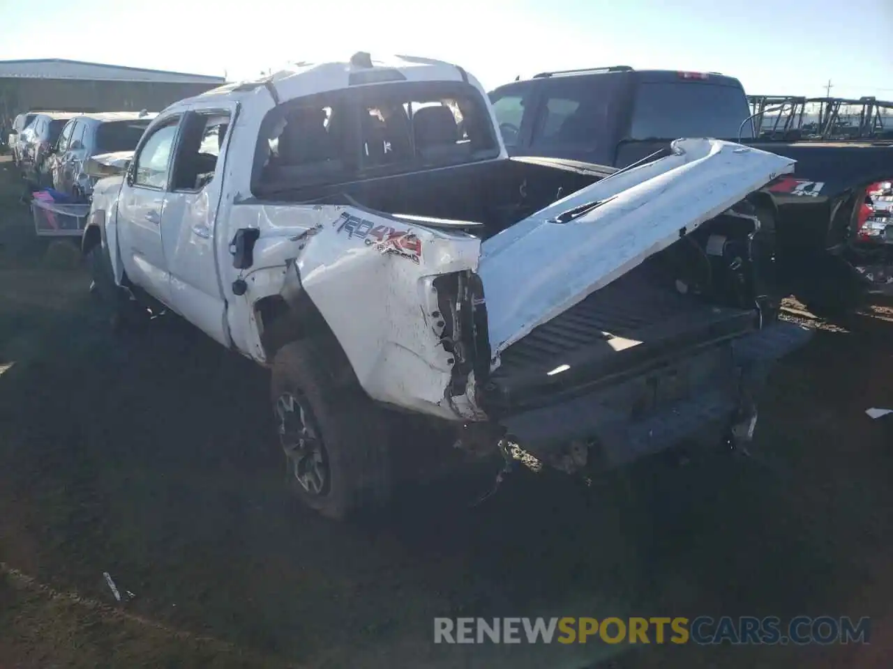 3 Photograph of a damaged car 5TFCZ5AN8MX268494 TOYOTA TACOMA 2021