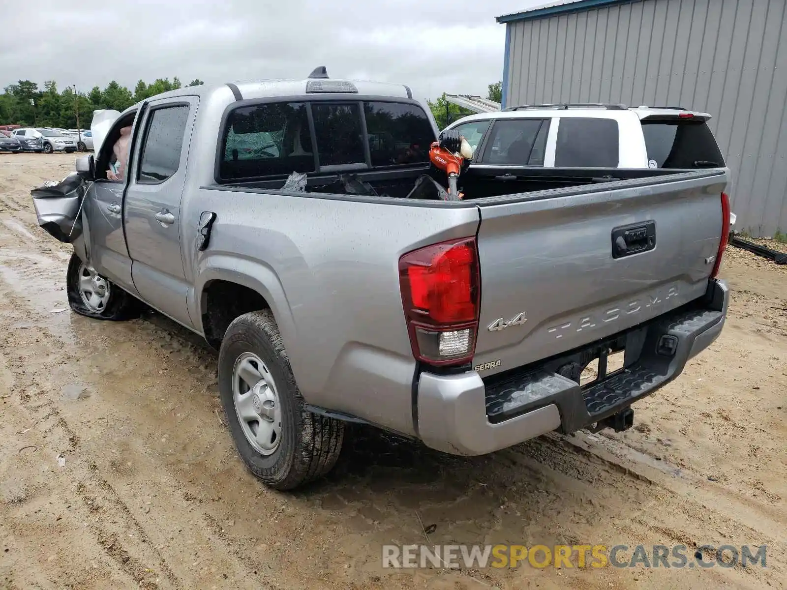 3 Photograph of a damaged car 5TFCZ5AN8MX269743 TOYOTA TACOMA 2021