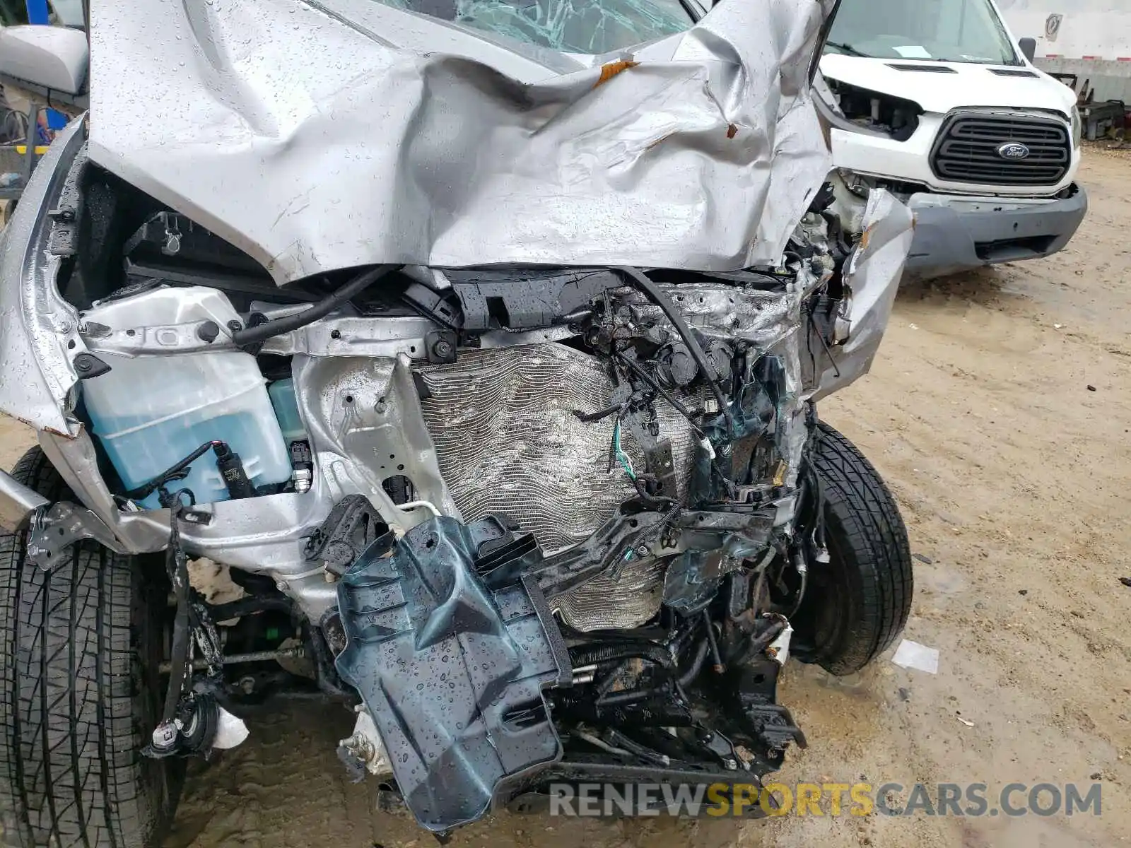 9 Photograph of a damaged car 5TFCZ5AN8MX269743 TOYOTA TACOMA 2021