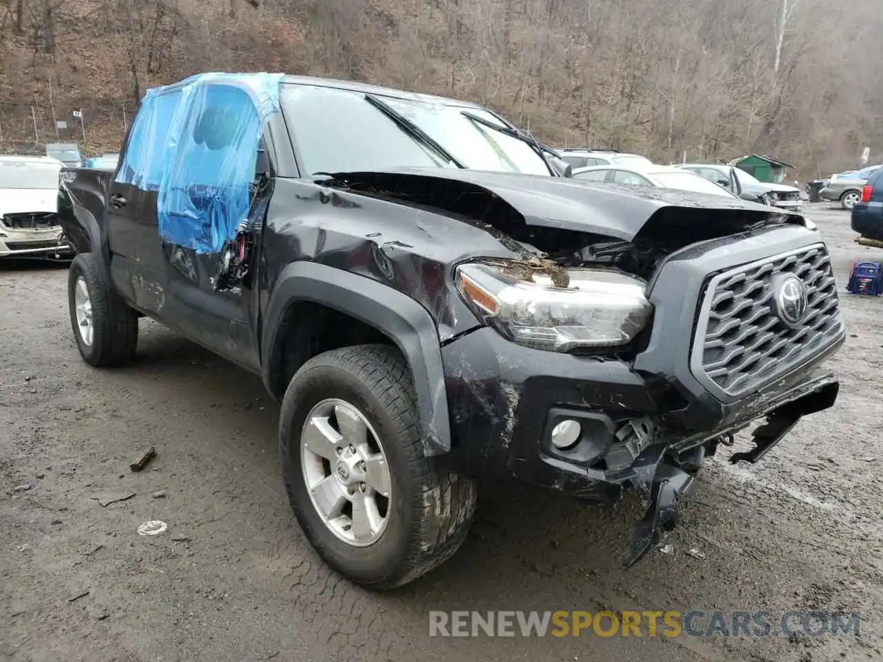 1 Photograph of a damaged car 5TFCZ5AN8MX270701 TOYOTA TACOMA 2021