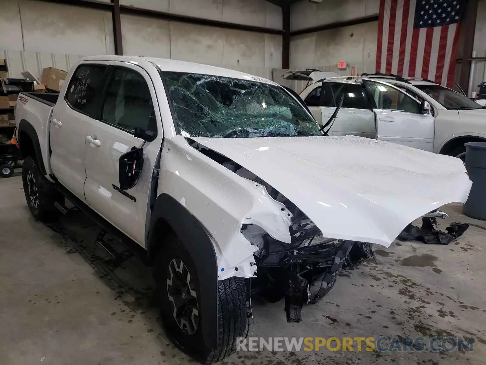 1 Photograph of a damaged car 5TFCZ5AN8MX271055 TOYOTA TACOMA 2021