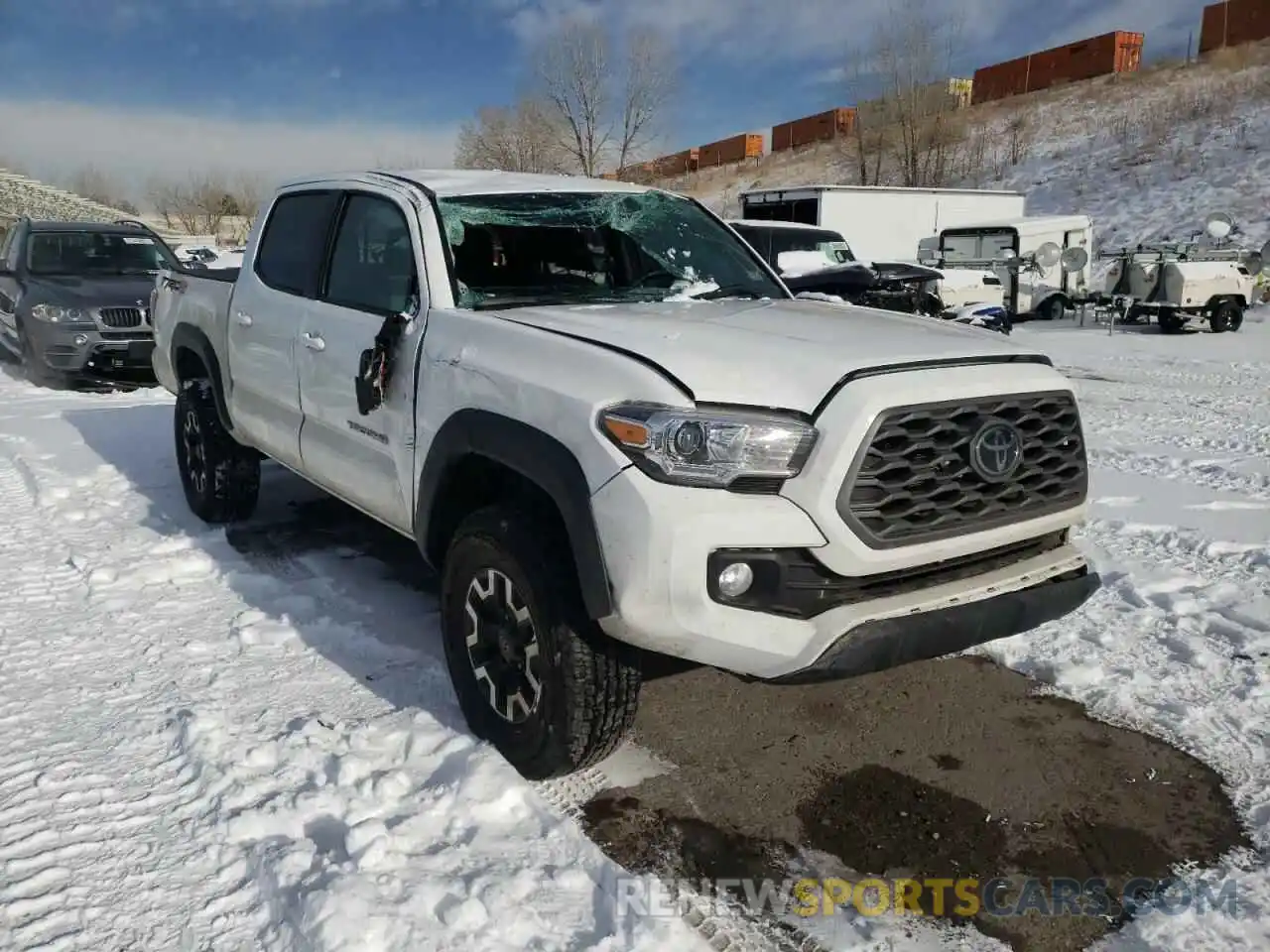 1 Photograph of a damaged car 5TFCZ5AN8MX271122 TOYOTA TACOMA 2021