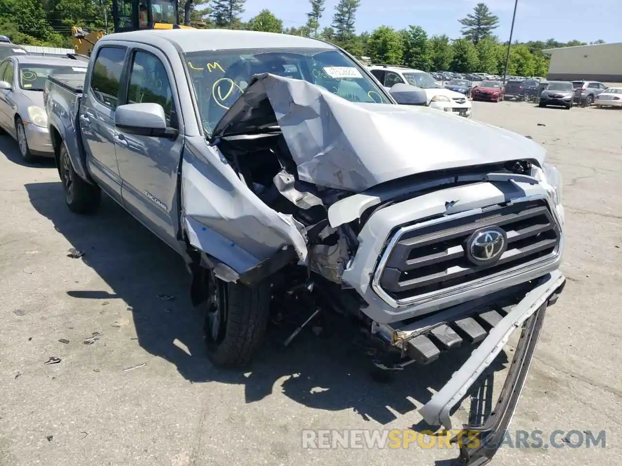 1 Photograph of a damaged car 5TFCZ5AN8MX282878 TOYOTA TACOMA 2021