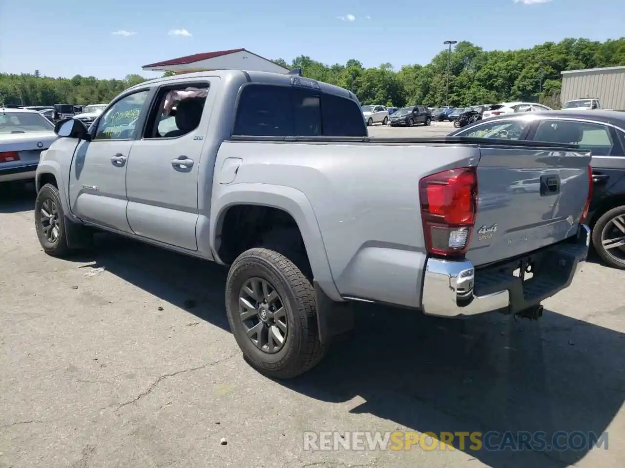 3 Photograph of a damaged car 5TFCZ5AN8MX282878 TOYOTA TACOMA 2021