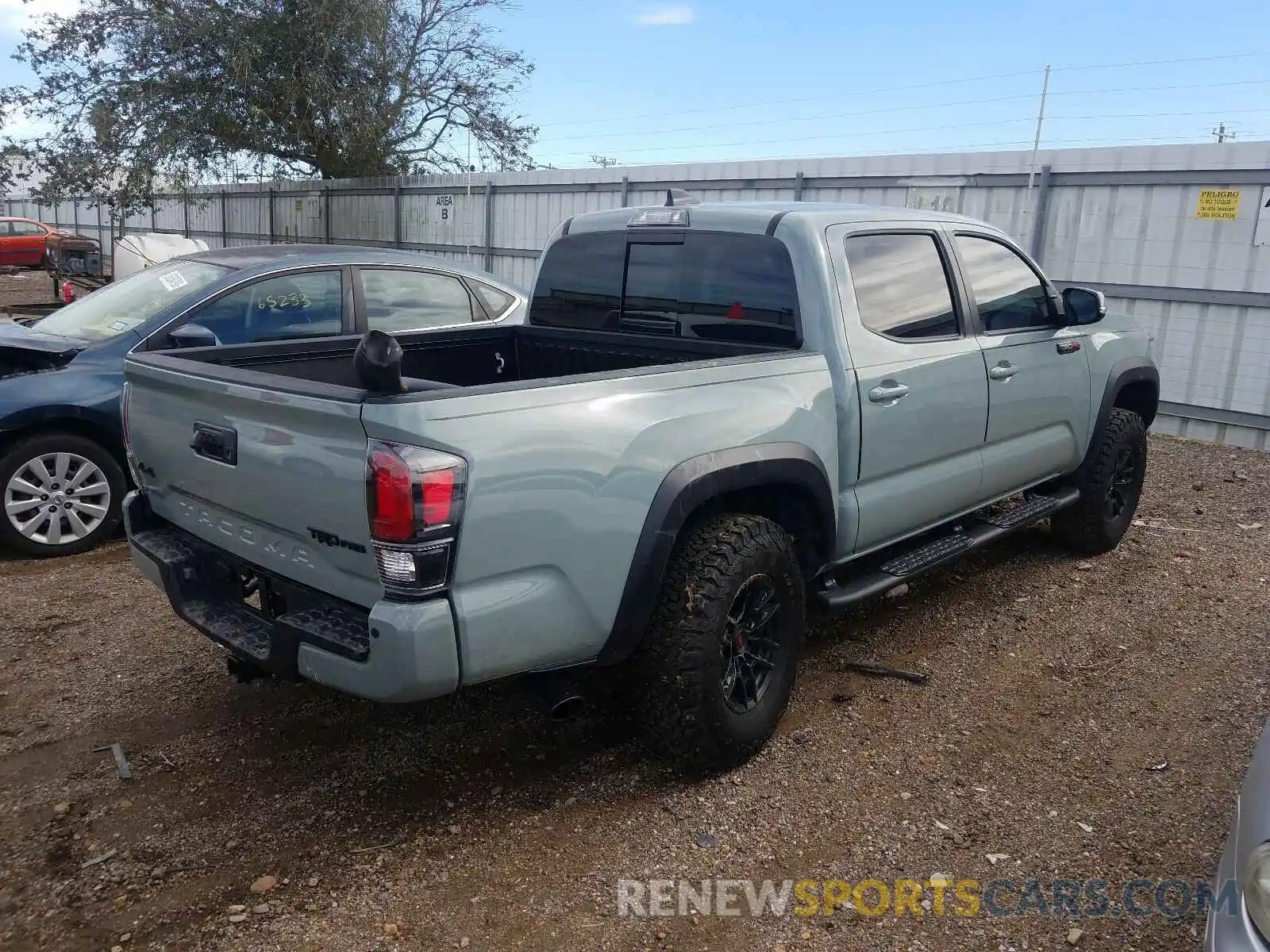 4 Фотография поврежденного автомобиля 5TFCZ5AN9MX246987 TOYOTA TACOMA 2021