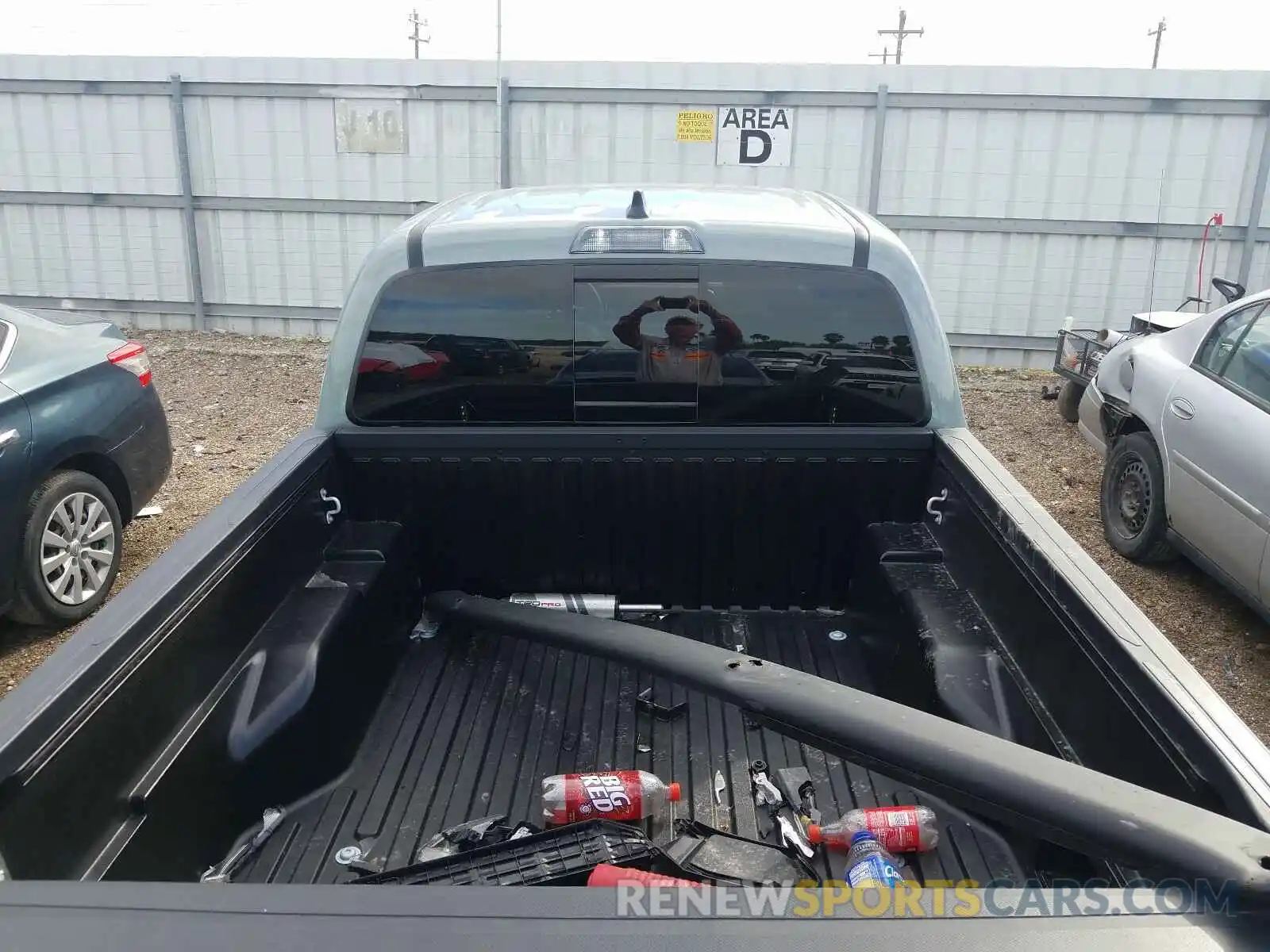 9 Photograph of a damaged car 5TFCZ5AN9MX246987 TOYOTA TACOMA 2021