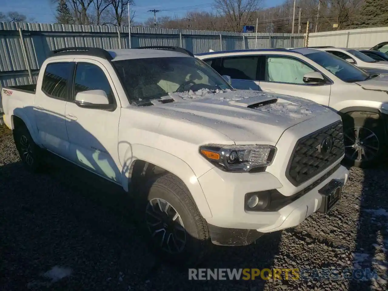 1 Photograph of a damaged car 5TFCZ5AN9MX250800 TOYOTA TACOMA 2021