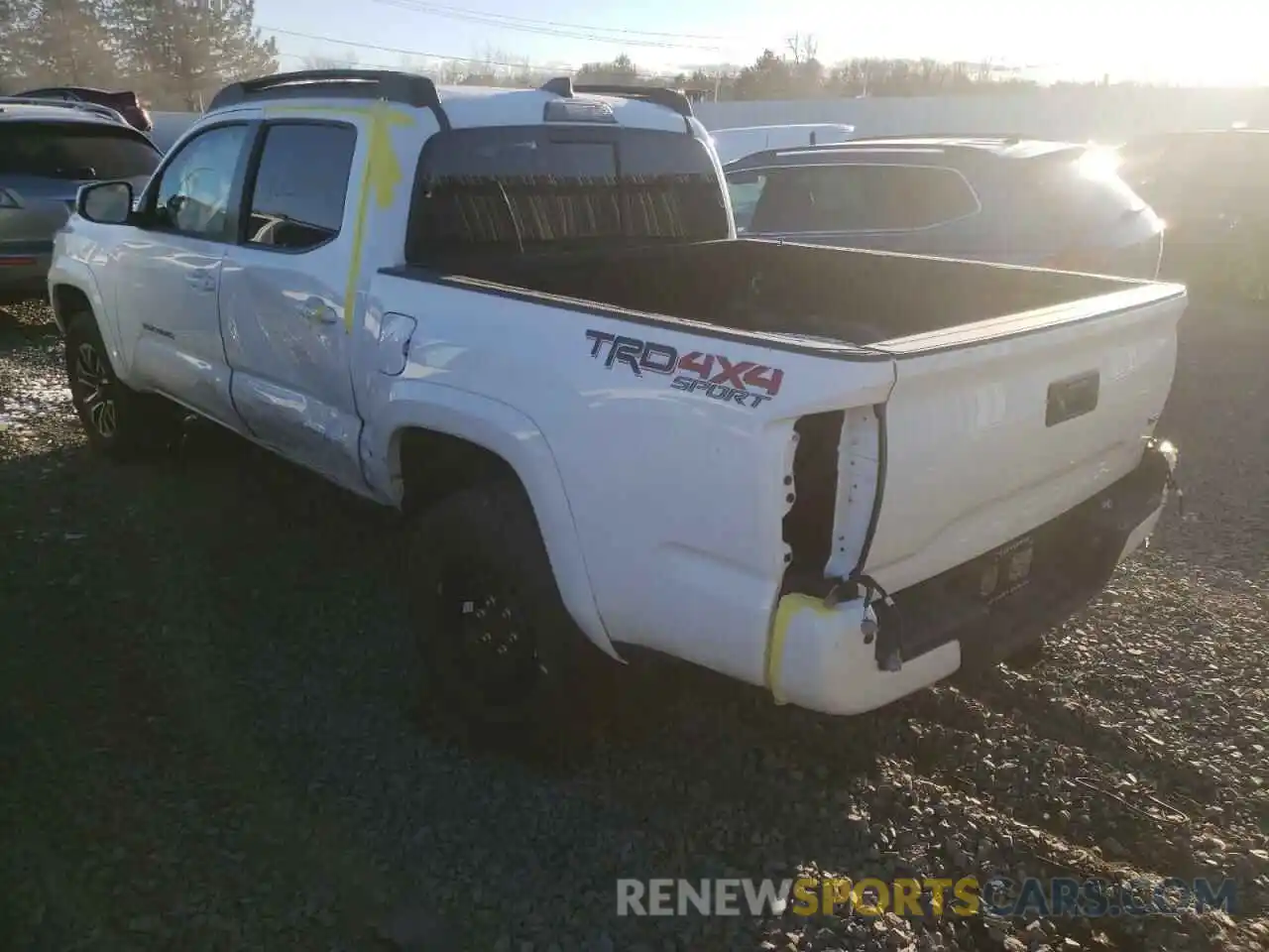 3 Photograph of a damaged car 5TFCZ5AN9MX250800 TOYOTA TACOMA 2021