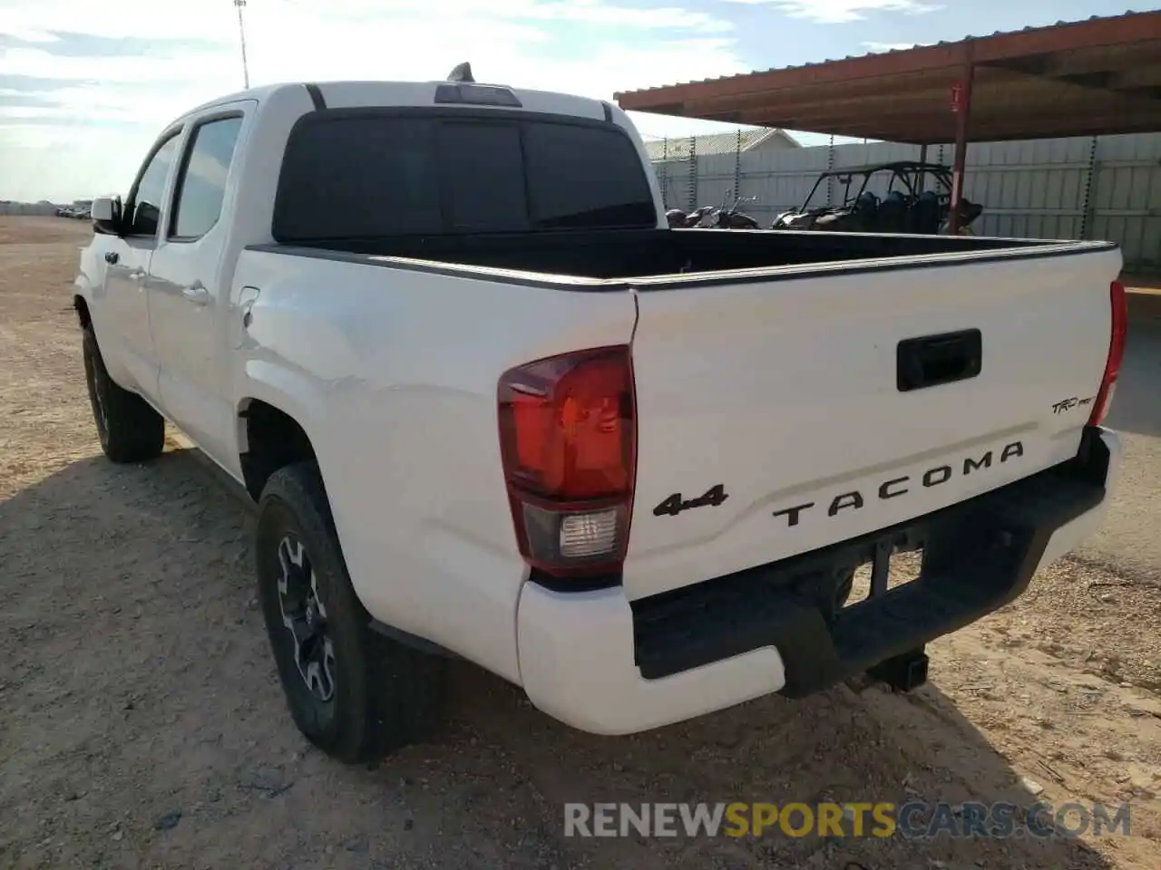 3 Фотография поврежденного автомобиля 5TFCZ5AN9MX251333 TOYOTA TACOMA 2021