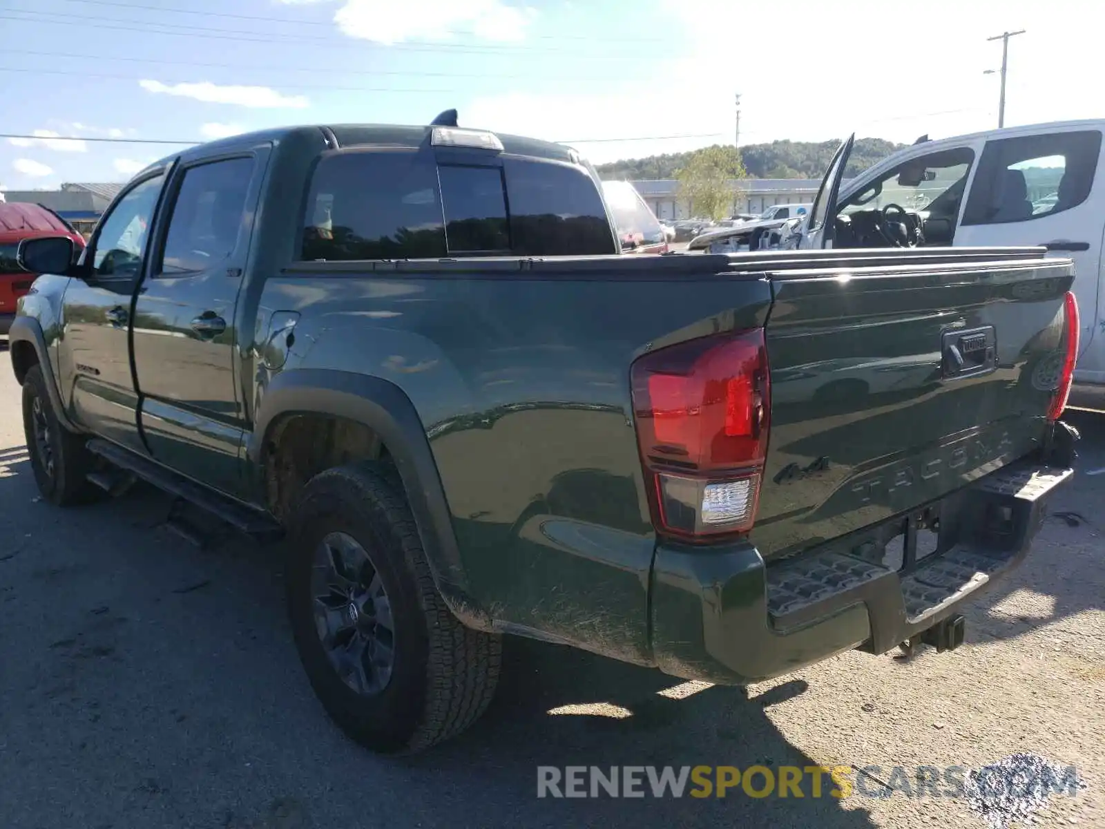 3 Photograph of a damaged car 5TFCZ5AN9MX253423 TOYOTA TACOMA 2021