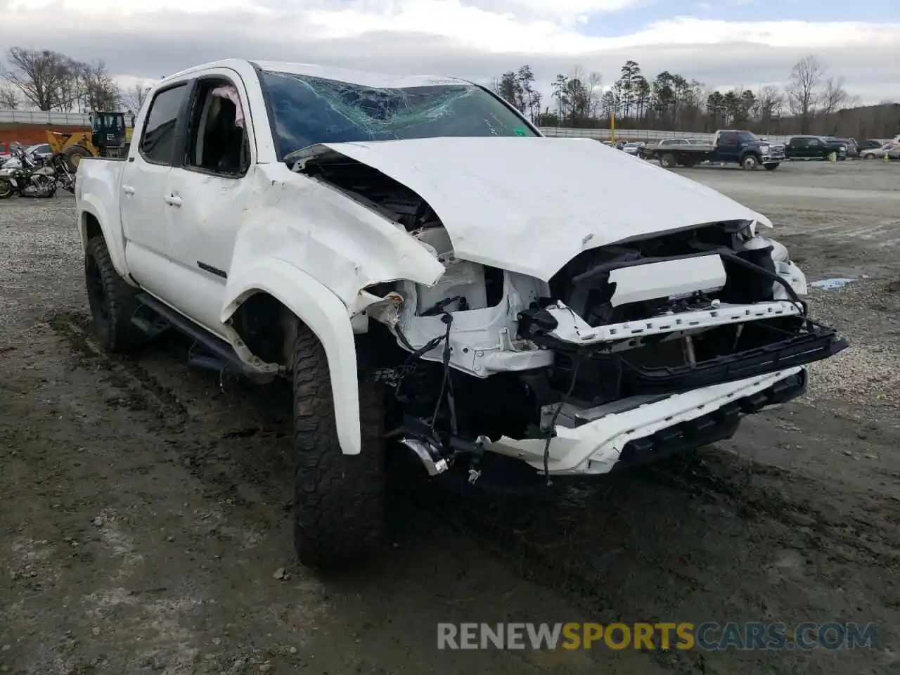 1 Photograph of a damaged car 5TFCZ5AN9MX254457 TOYOTA TACOMA 2021