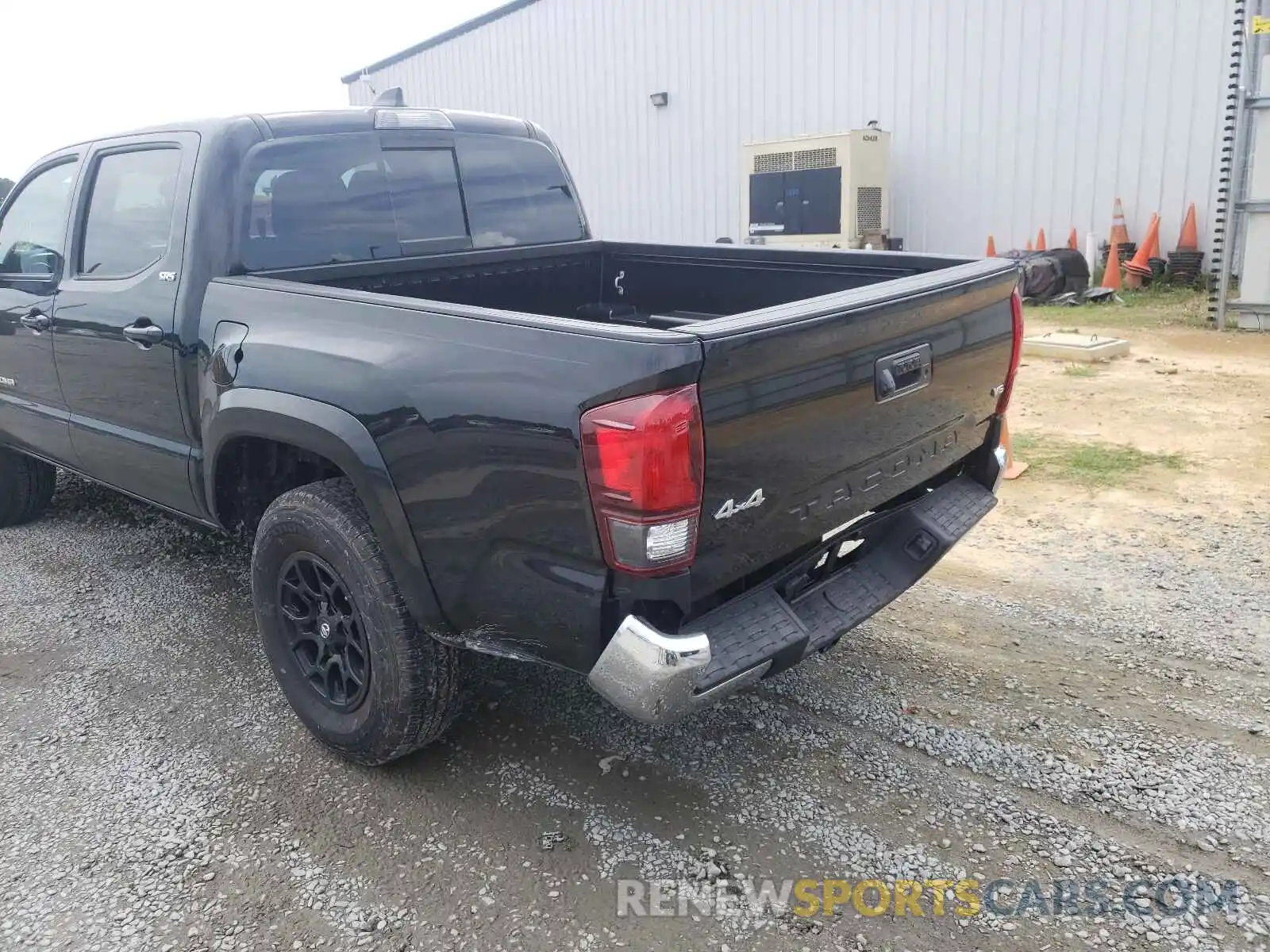 9 Photograph of a damaged car 5TFCZ5AN9MX256824 TOYOTA TACOMA 2021