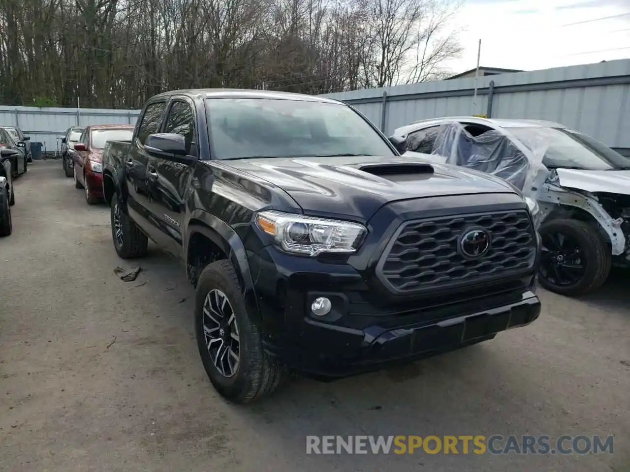 1 Photograph of a damaged car 5TFCZ5AN9MX259738 TOYOTA TACOMA 2021