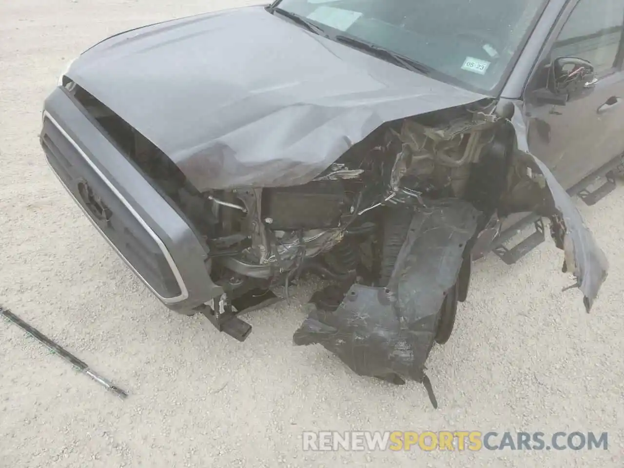 9 Photograph of a damaged car 5TFCZ5AN9MX272876 TOYOTA TACOMA 2021