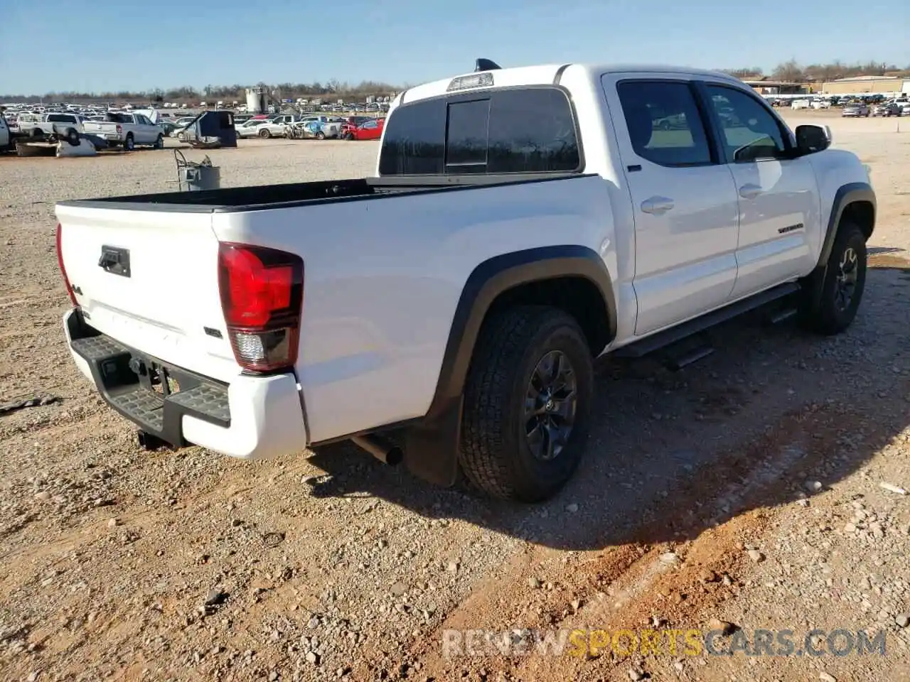 4 Photograph of a damaged car 5TFCZ5ANXMX255472 TOYOTA TACOMA 2021