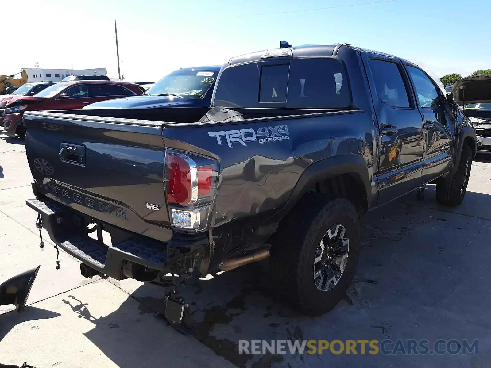 4 Photograph of a damaged car 5TFCZ5ANXMX258937 TOYOTA TACOMA 2021