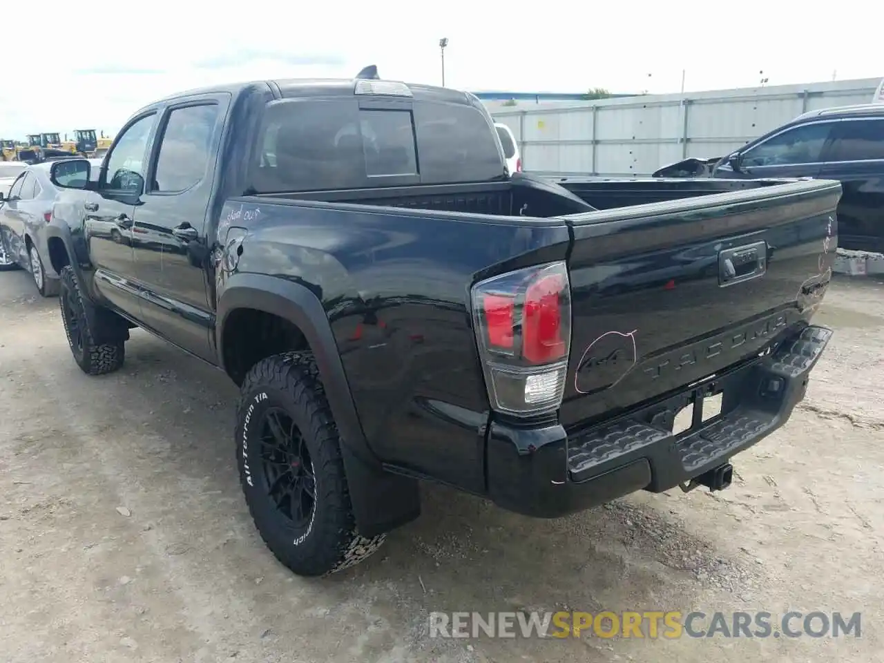 3 Photograph of a damaged car 5TFCZ5ANXMX260154 TOYOTA TACOMA 2021