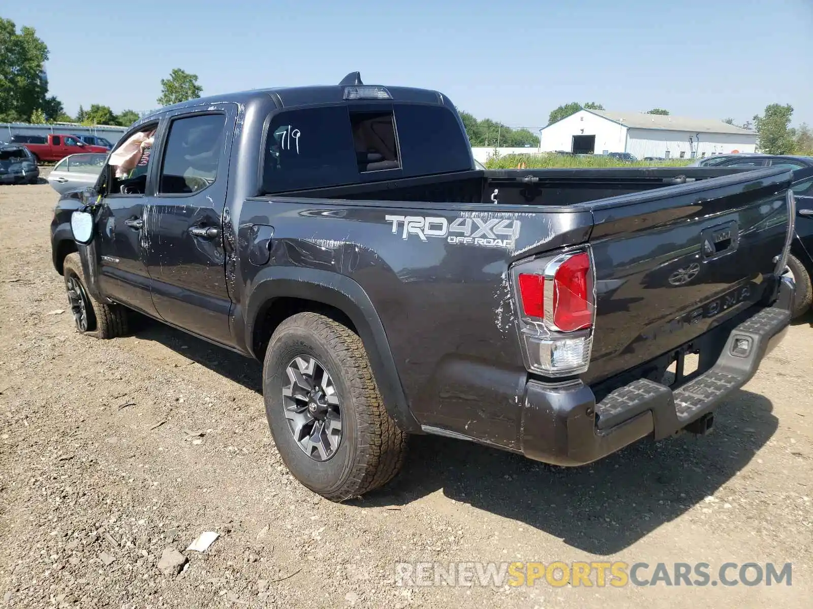 3 Photograph of a damaged car 5TFCZ5ANXMX265886 TOYOTA TACOMA 2021