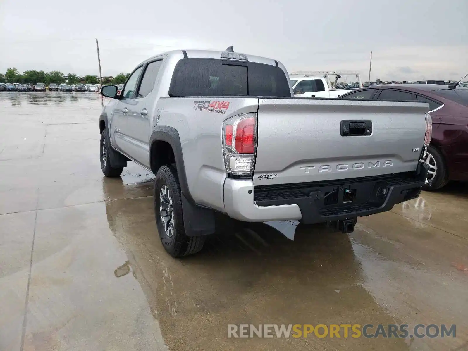 3 Photograph of a damaged car 5TFCZ5ANXMX268206 TOYOTA TACOMA 2021