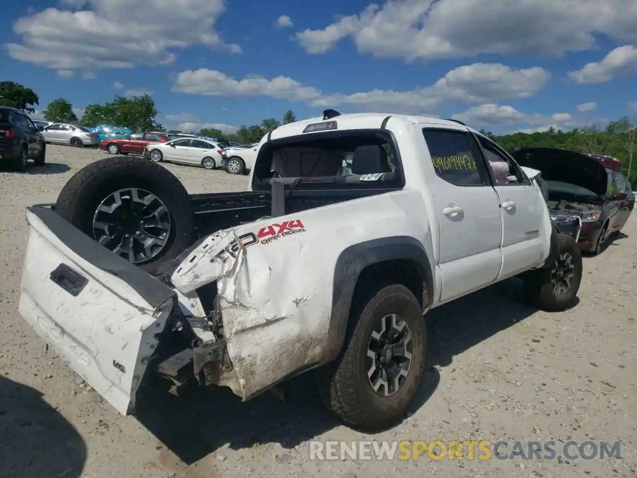 4 Photograph of a damaged car 5TFCZ5ANXMX278993 TOYOTA TACOMA 2021